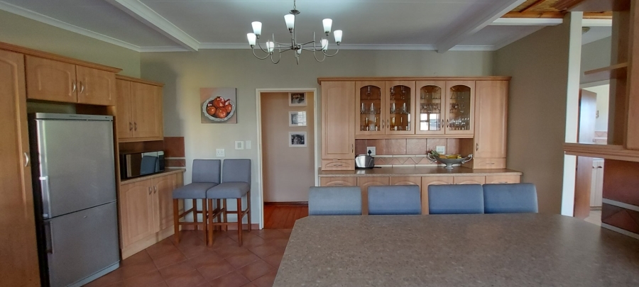 4 Bedroom Property for Sale in Albertinia Western Cape